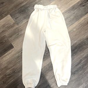 Comfy sweatpants,warm.Worn maybe once or twice.No marks, flaws,rips, or stains.